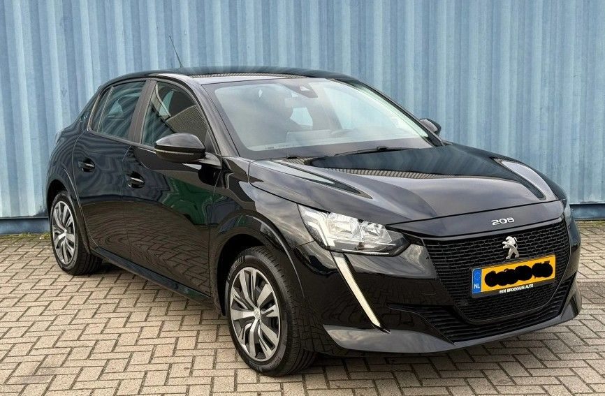 Peugeot e-208