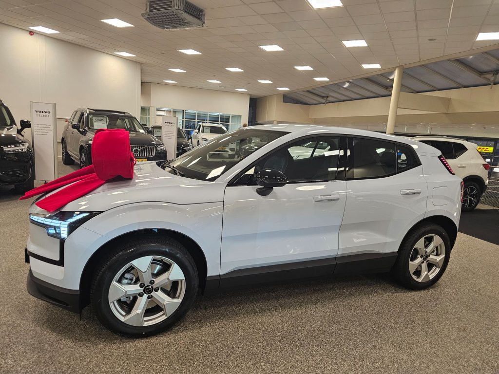 Volvo EX30