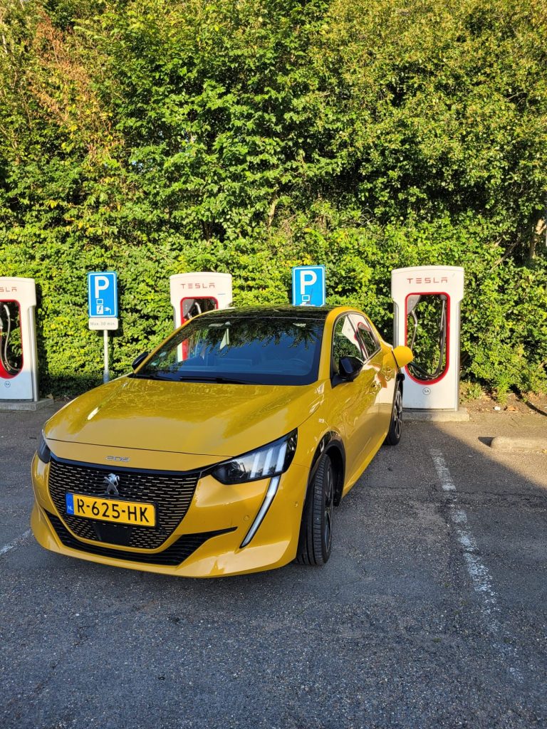 Peugeot e208 gt pack