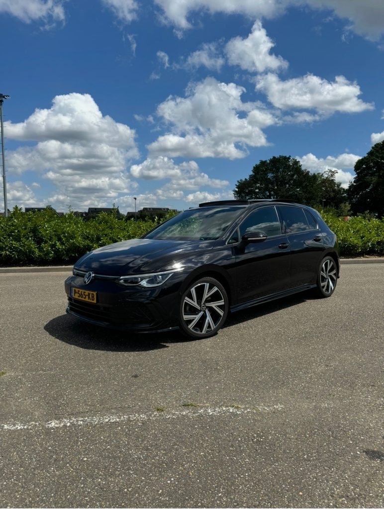 Volkswagen Golf R-Line
