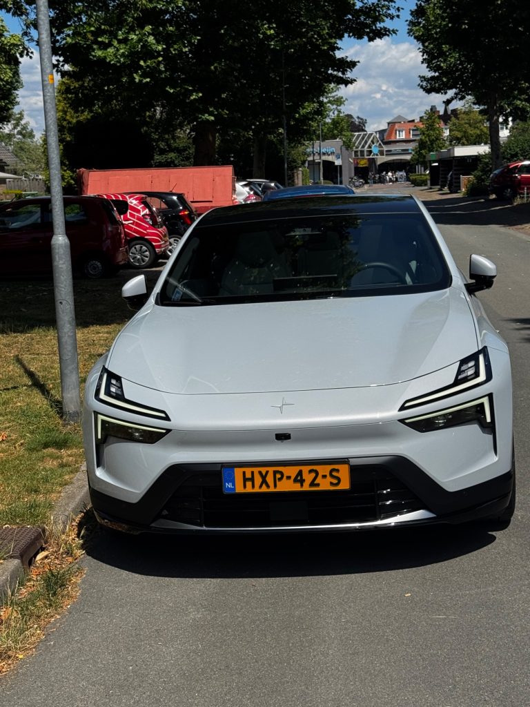 Polestar 4
