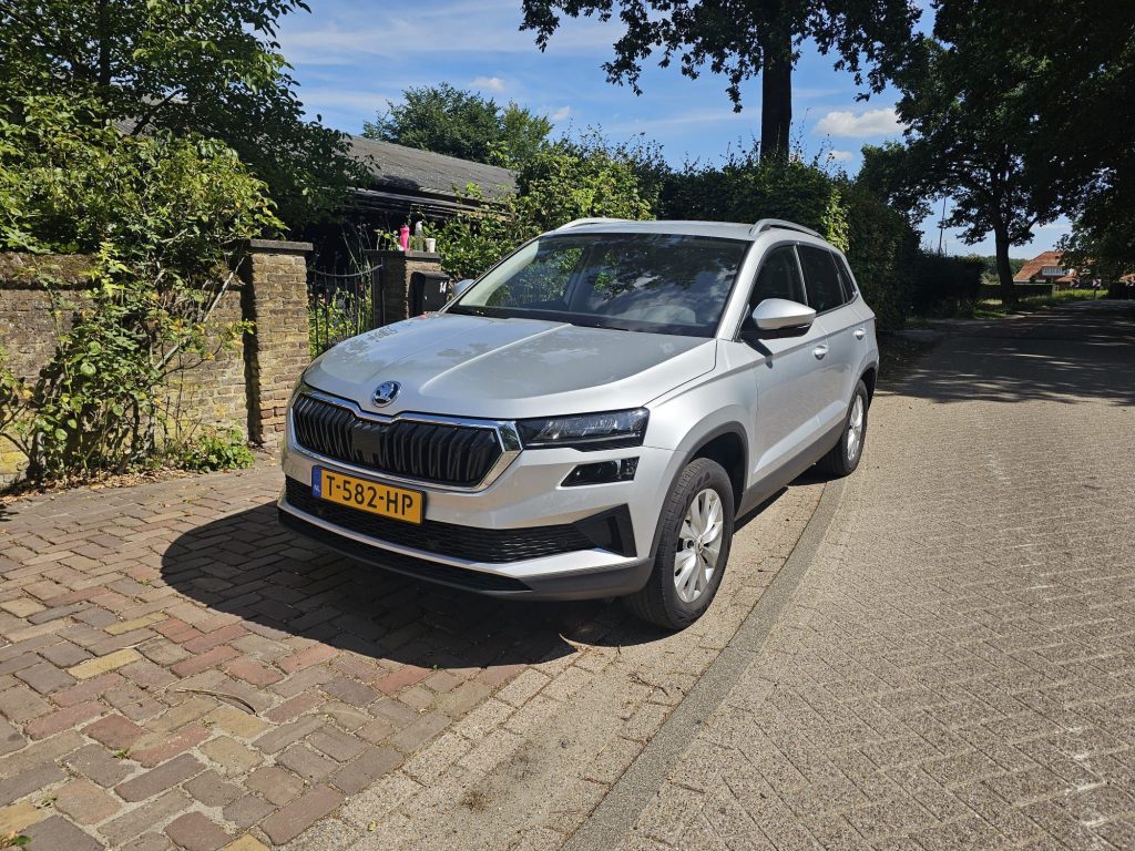 Skoda Karoq (5-d) 1.0tsi greentech business, 500euro overnamebonus!